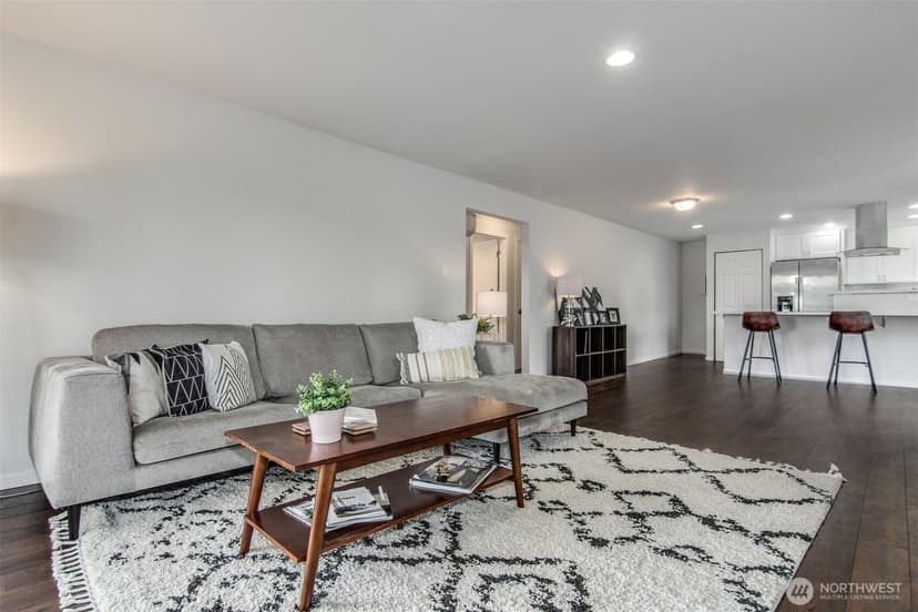 Property photo for 505 3rd Street, Kirkland photo 6
