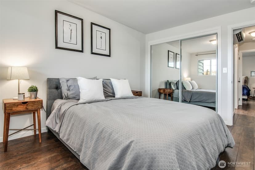 Property photo for 505 3rd Street, Kirkland photo 17