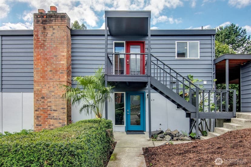 Property photo for 505 3rd Street, Kirkland photo 3