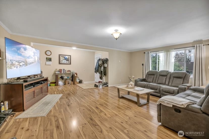 Property photo for 3210 Scenic Drive SE, Auburn photo 9