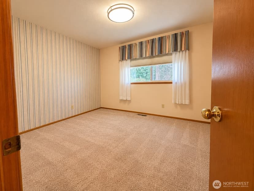 Property photo for 19828 80th Place W, Edmonds photo 16