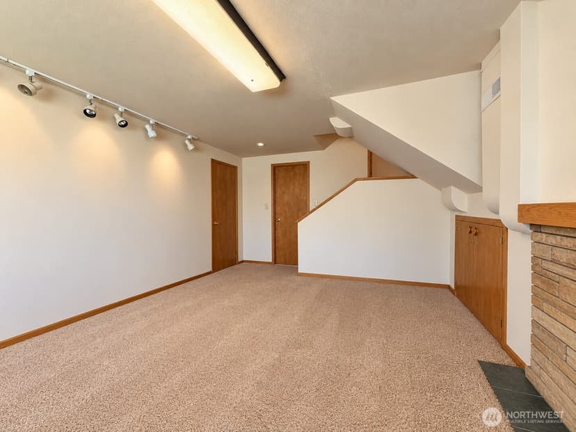 Property photo for 19828 80th Place W, Edmonds photo 28