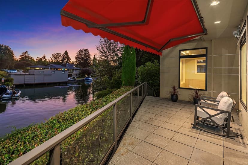 Property photo for 2 Crescent Key SE, Bellevue photo 12