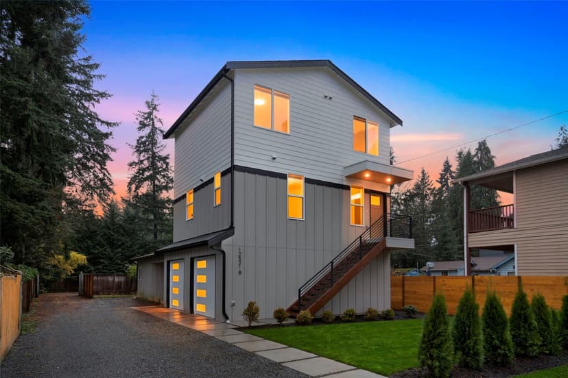 Property photo for 12531 25th Avenue NE #B, Seattle photo 20
