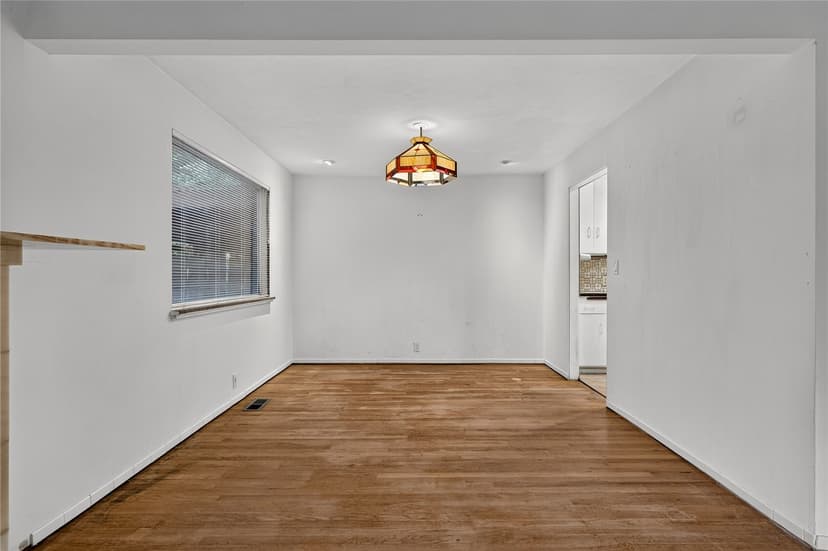 Property photo for 18456 40th Place NE, Lake Forest Park photo 8