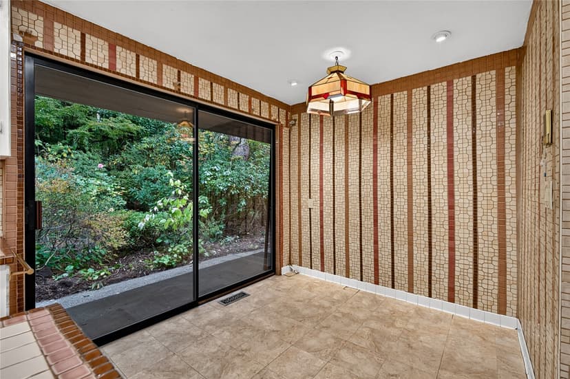 Property photo for 18456 40th Place NE, Lake Forest Park photo 15