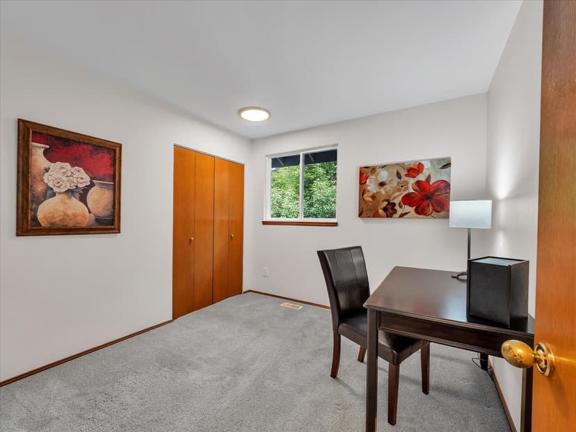 Property photo for 13013 NE 70th Drive, Kirkland photo 16