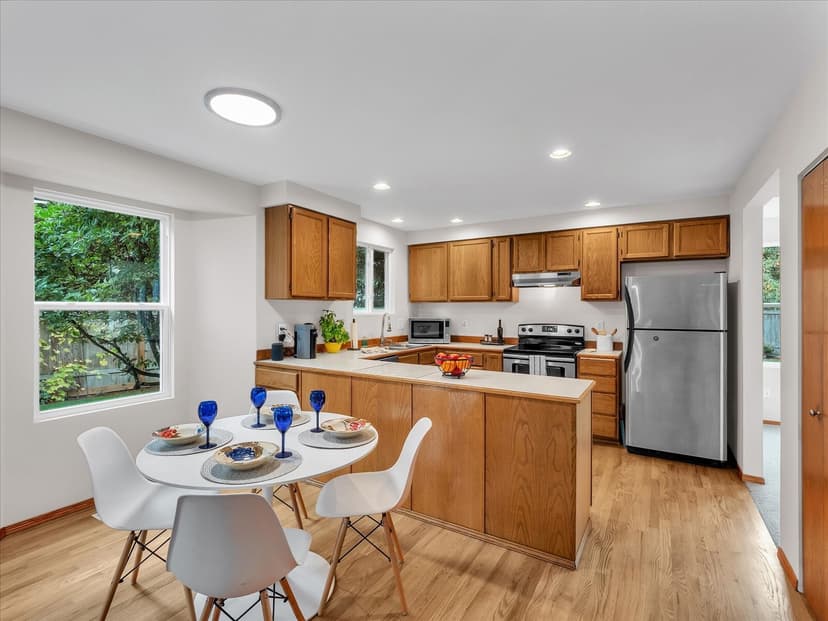 Property photo for 13013 NE 70th Drive, Kirkland photo 8