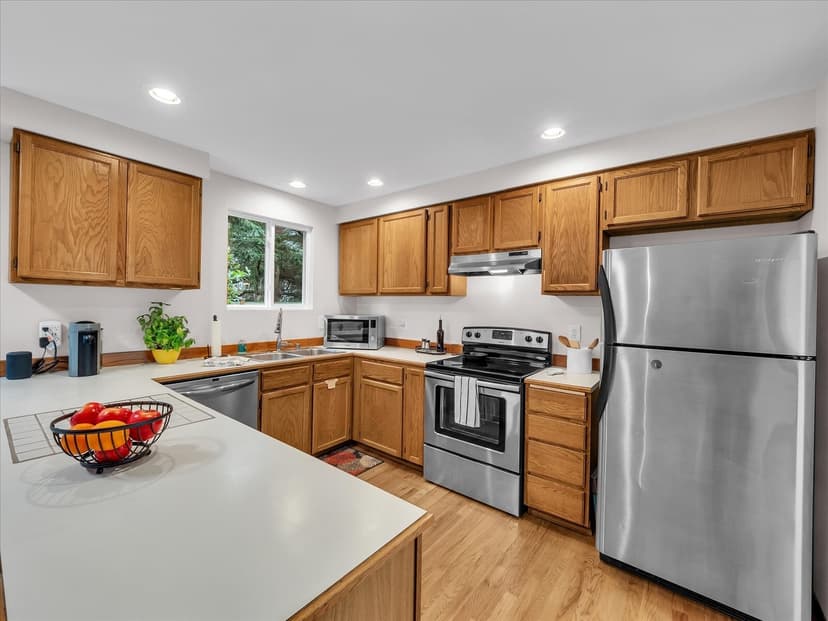 Property photo for 13013 NE 70th Drive, Kirkland photo 6