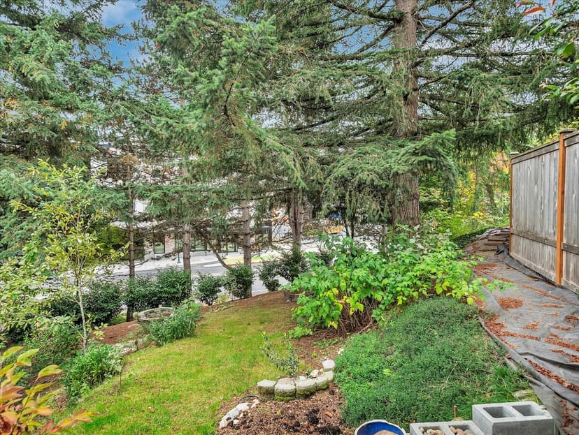 Property photo for 13013 NE 70th Drive, Kirkland photo 29