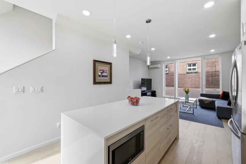 Property photo for 901 28th Avenue S #B, Seattle photo 5