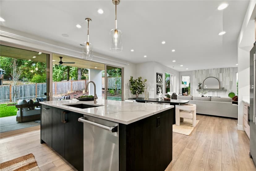 Property photo for 13128 NE 133rd Ct, Kirkland photo 11