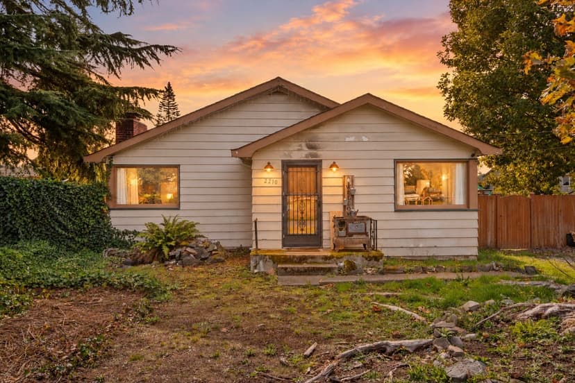 Property photo for 2210 202nd Street SW, Lynnwood