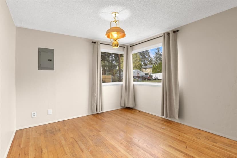 Property photo for 2210 202nd Street SW, Lynnwood photo 12