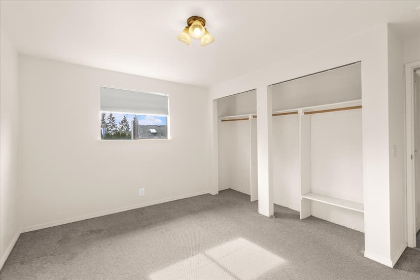 Property photo for 2210 202nd Street SW, Lynnwood photo 17
