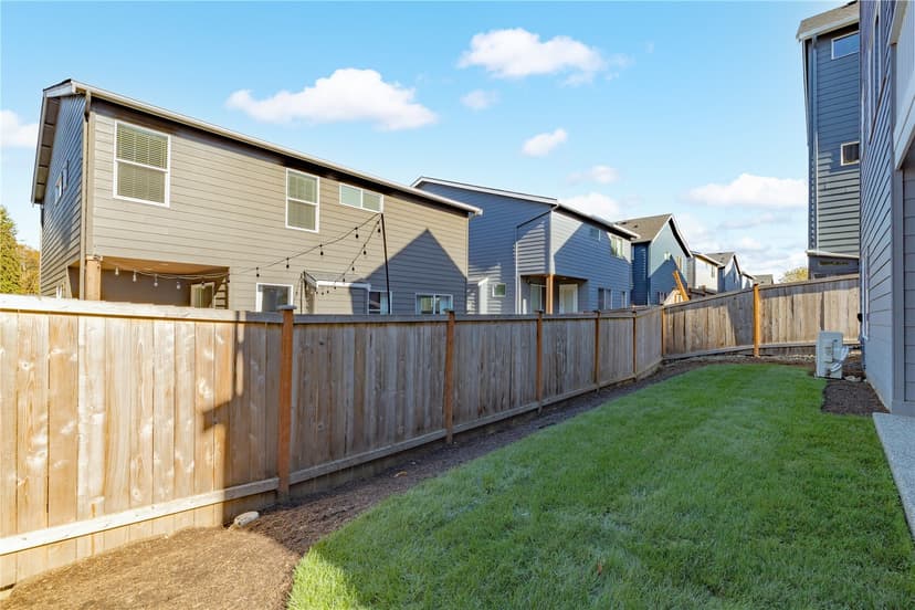 Property photo for 8725 68th Place NE, Marysville photo 37