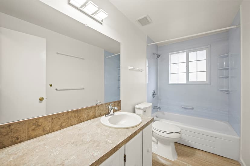 Property photo for 10756 Bartlett Ave NE, Seattle photo 18