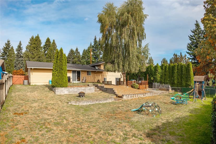 Property photo for 2212 106th Place SE, Everett photo 27