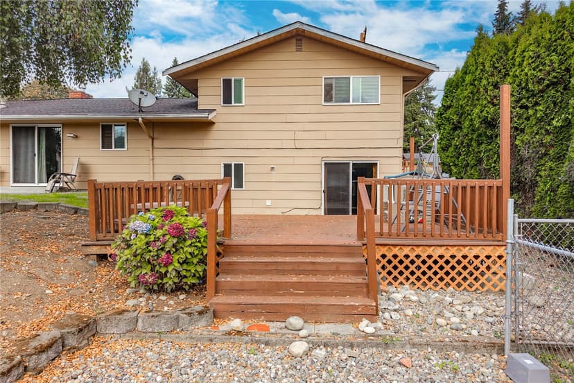 Property photo for 2212 106th Place SE, Everett photo 23