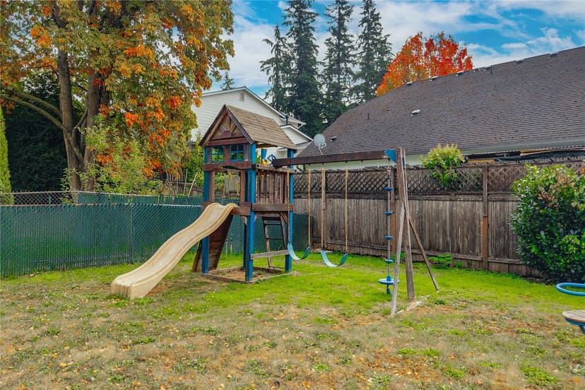Property photo for 2212 106th Place SE, Everett photo 25