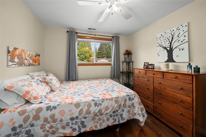 Property photo for 2212 106th Place SE, Everett photo 12