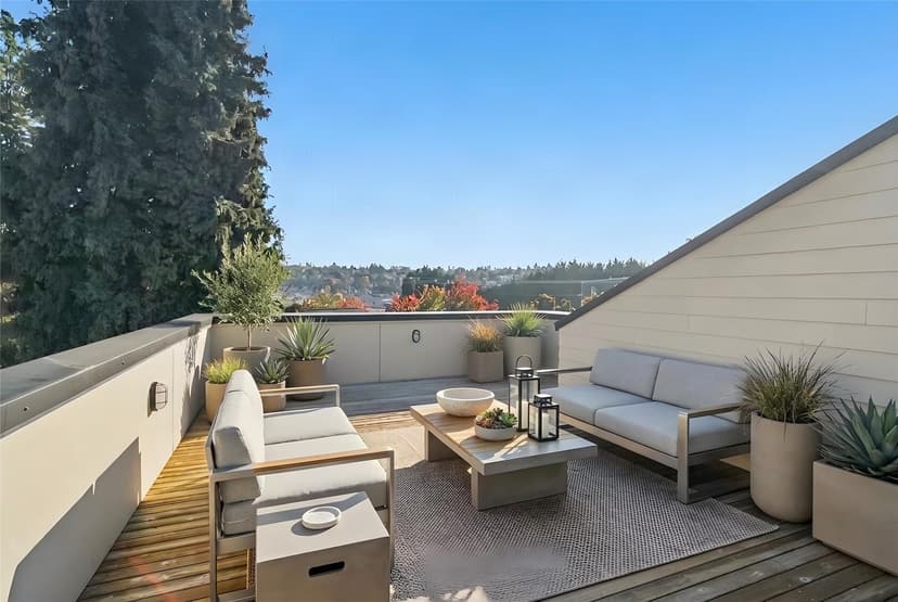 Property photo for 4220 6th Avenue NW, Seattle photo 2