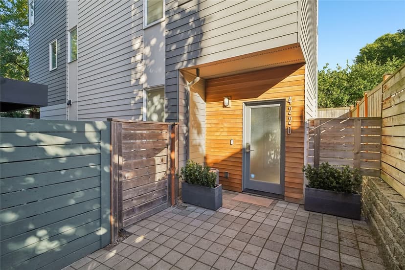 Property photo for 4220 6th Avenue NW, Seattle