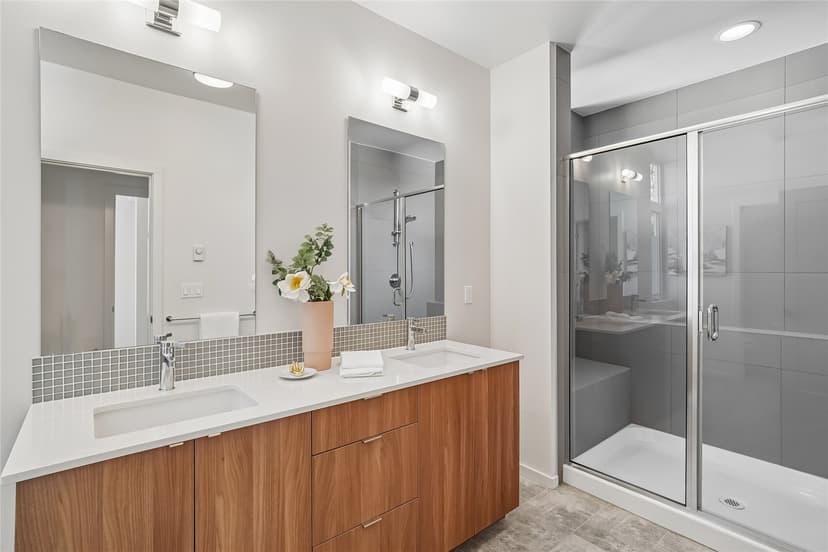 Property photo for 4220 6th Avenue NW, Seattle photo 15