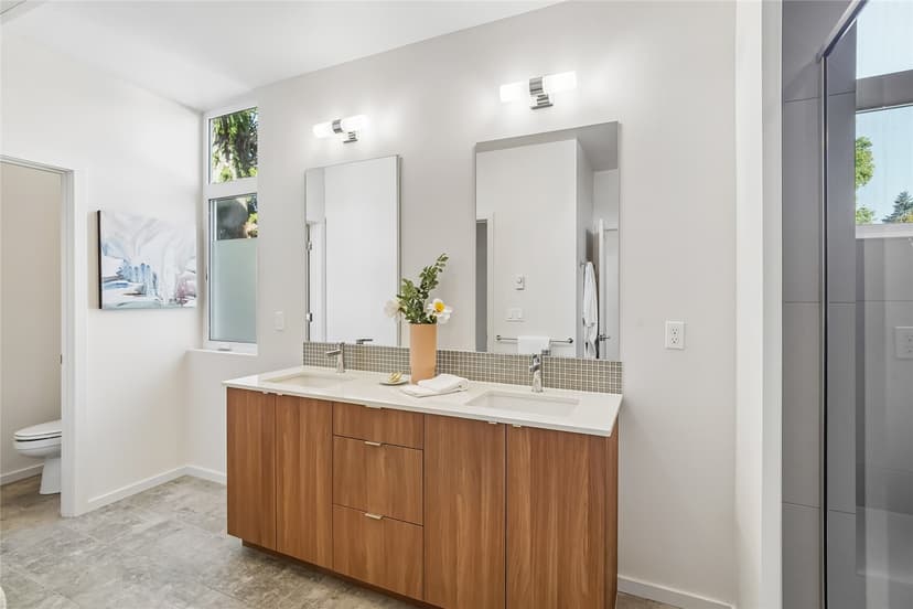 Property photo for 4220 6th Avenue NW, Seattle photo 16
