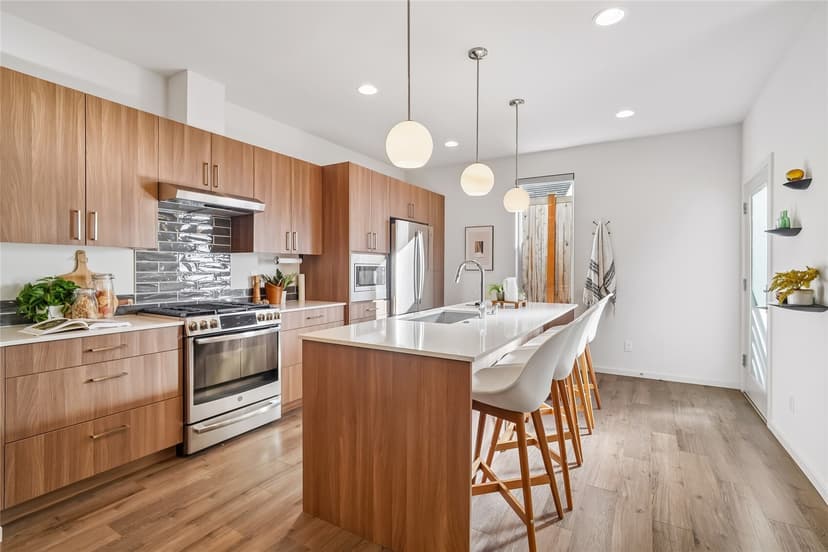 Property photo for 4220 6th Avenue NW, Seattle photo 11
