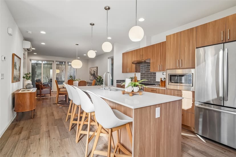 Property photo for 4220 6th Avenue NW, Seattle photo 10