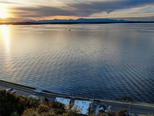 Property photo for 1388 Alki Avenue SW #202, Seattle photo 2