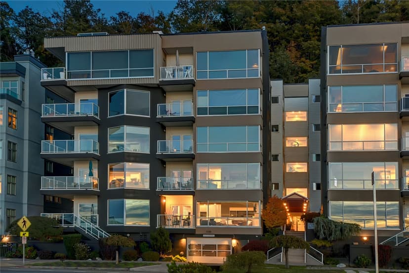 Property photo for 1388 Alki Avenue SW #202, Seattle photo 4