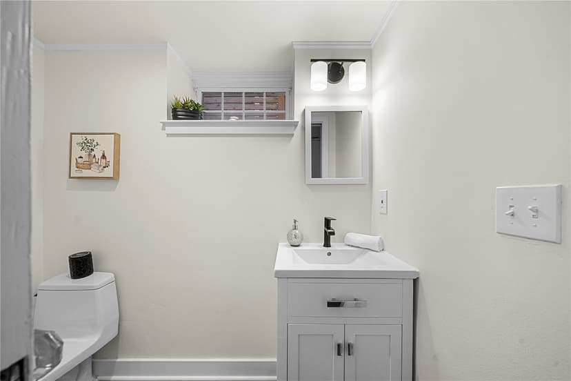 Property photo for 1509 4th Avenue W, Seattle photo 24