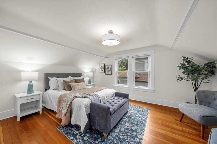 Property photo for 1509 4th Avenue W, Seattle photo 17