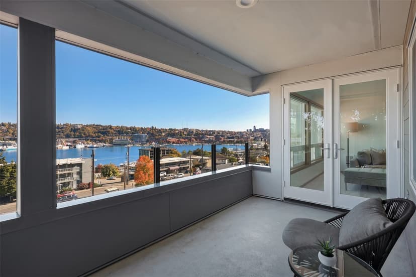 Property photo for 1768 Aurora Avenue N #201, Seattle photo 7