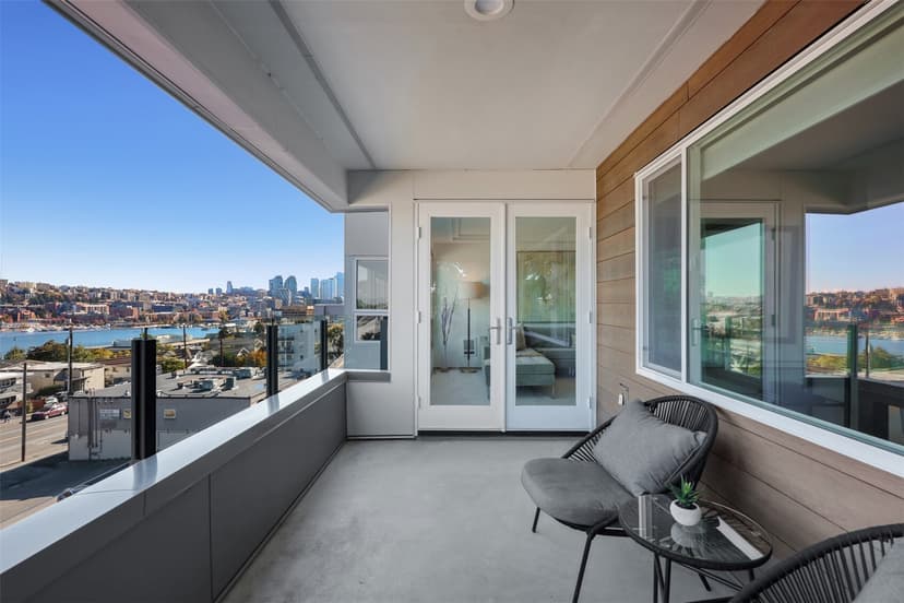 Property photo for 1768 Aurora Avenue N #201, Seattle photo 8