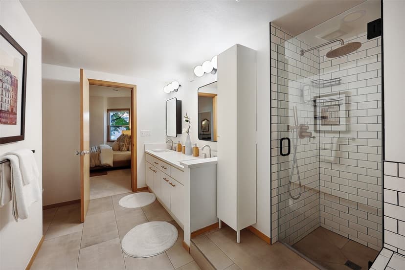 Property photo for 1768 Aurora Avenue N #201, Seattle photo 24