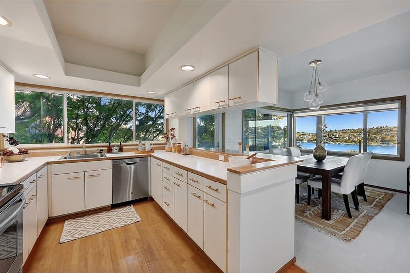 Property photo for 1768 Aurora Avenue N #201, Seattle photo 14