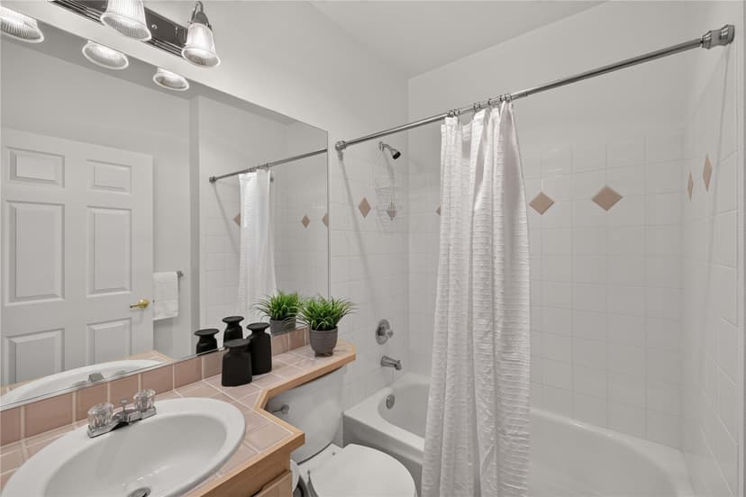 Property photo for 22005 6th Avenue S ##201, Des Moines photo 22
