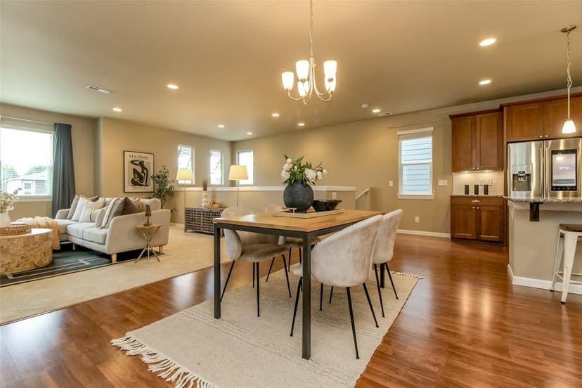 Property photo for 19619 10th Place S, Des Moines photo 6