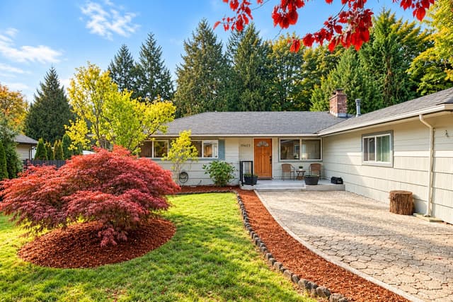 Property photo for 10603 NE 137th Place, Kirkland photo 2