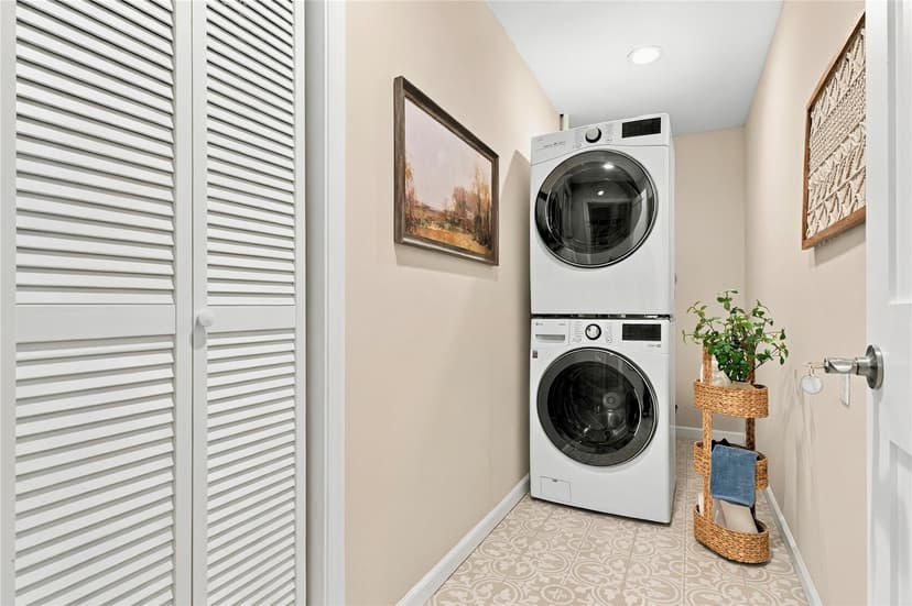 Property photo for 10603 NE 137th Place, Kirkland photo 24