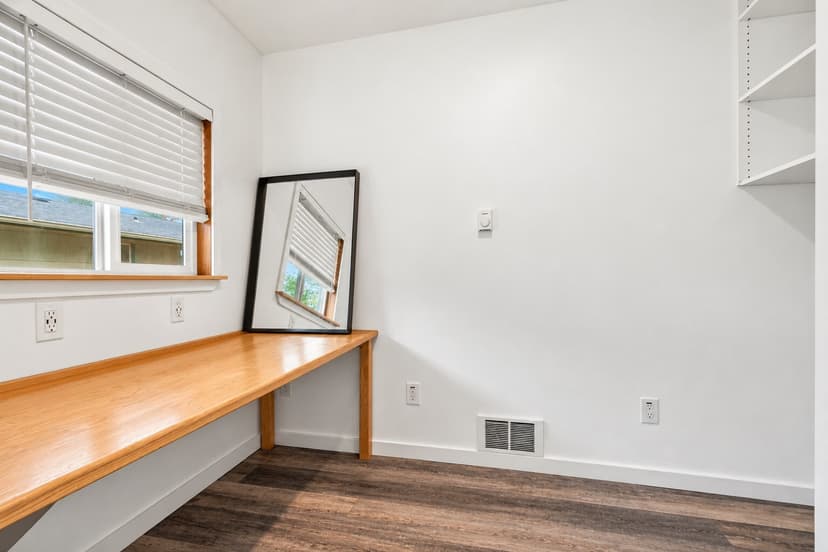 Property photo for 10603 NE 137th Place, Kirkland photo 17