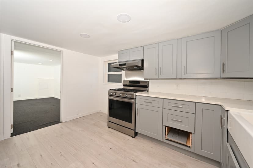 Property photo for 4434 28th Place W, Seattle photo 9