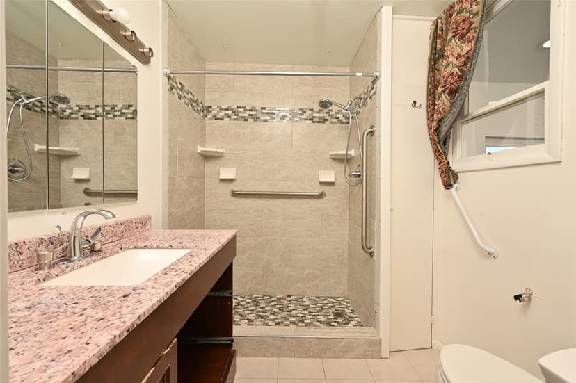 Property photo for 4434 28th Place W, Seattle photo 5