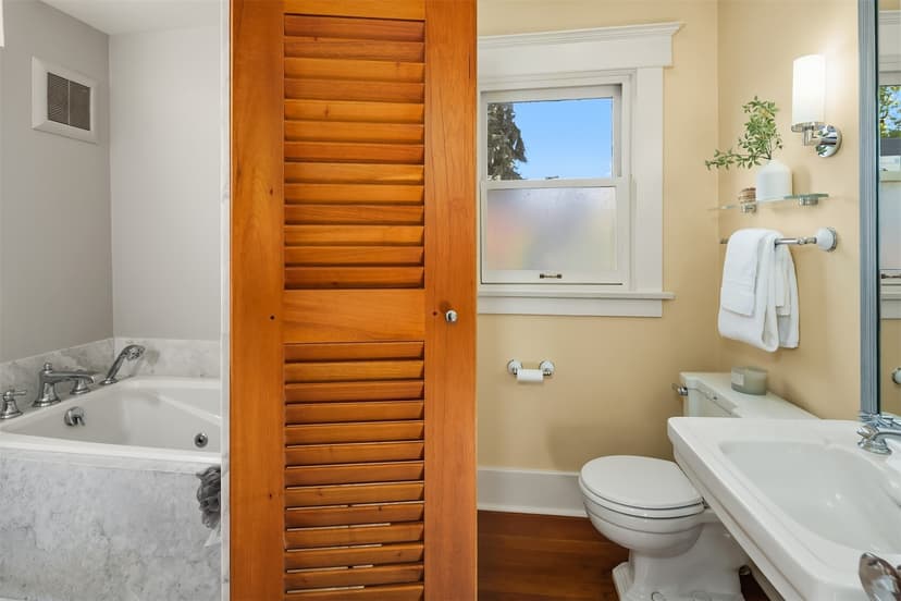 Property photo for 1429 33rd Avenue S, Seattle photo 31