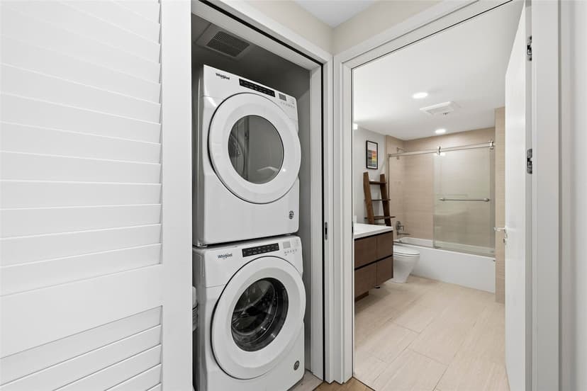 Property photo for 121 Stewart Street #501, Seattle photo 13