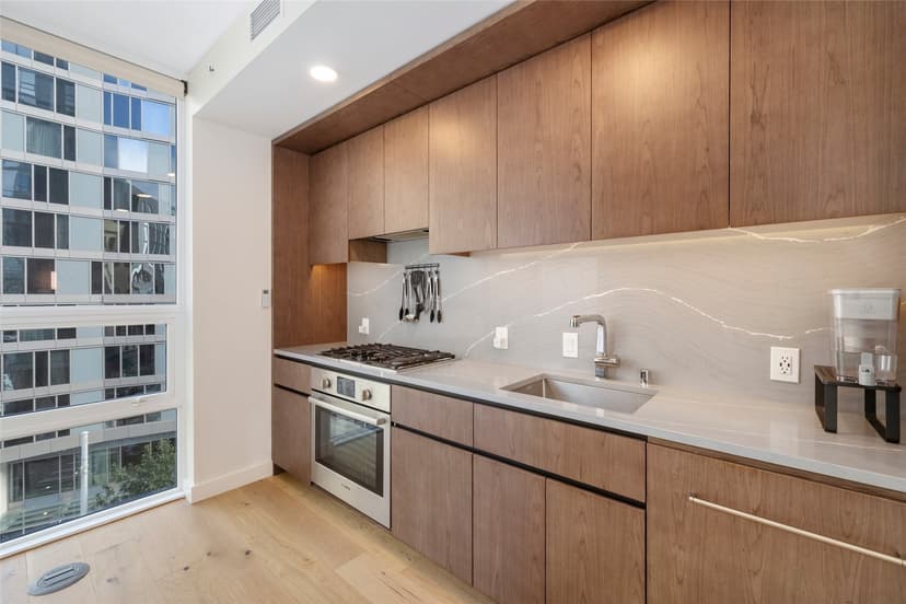 Property photo for 121 Stewart Street #501, Seattle photo 9