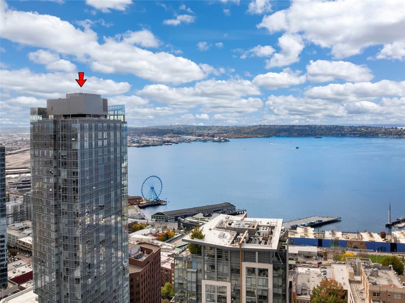 Property photo for 121 Stewart Street #501, Seattle photo 2